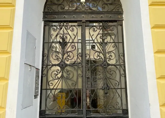 And Simple To Reach Apartment Vienna