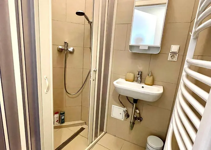Apartment And Simple To Reach *